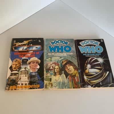 Vintage Doctor Who Target Books - Lot of 3 - Includes a First Edition
