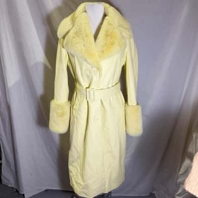 Forever New Womens  Size 10 Faux Fur Coat Yellow 