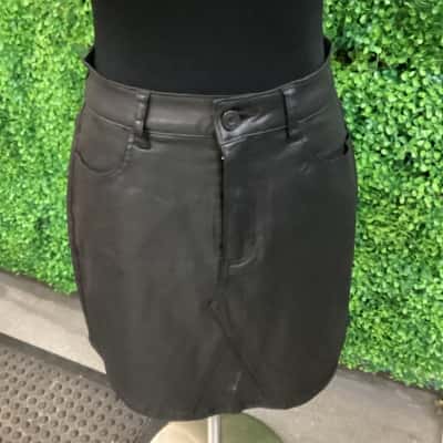 French Connection Womens  Size 8 Black skirt