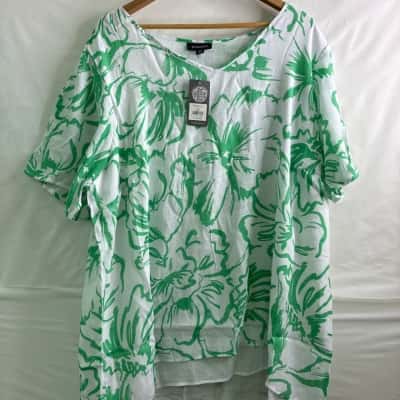 Autograph Womens  Size 22 Short Sleeve Top Floral / Green / White 