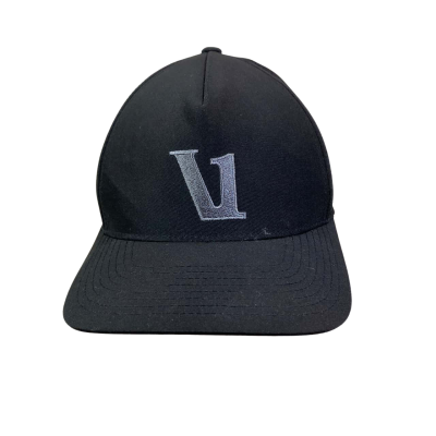  Unisex  Vouri Amagnitude