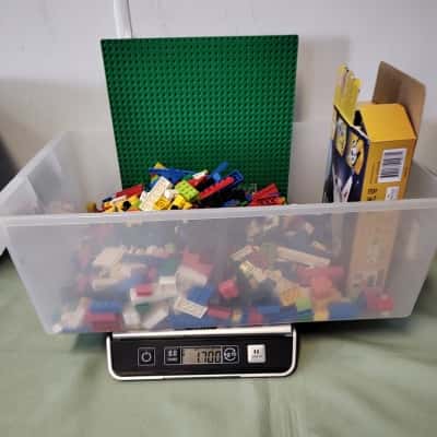 Unsorted LEGO Bricks + Case – Bulk Mixed Lot – LEGO 1.7kg