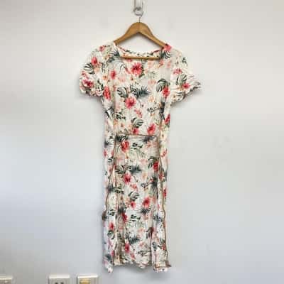 W-Lane White Floral Miami One Belt Dress  Size 10 