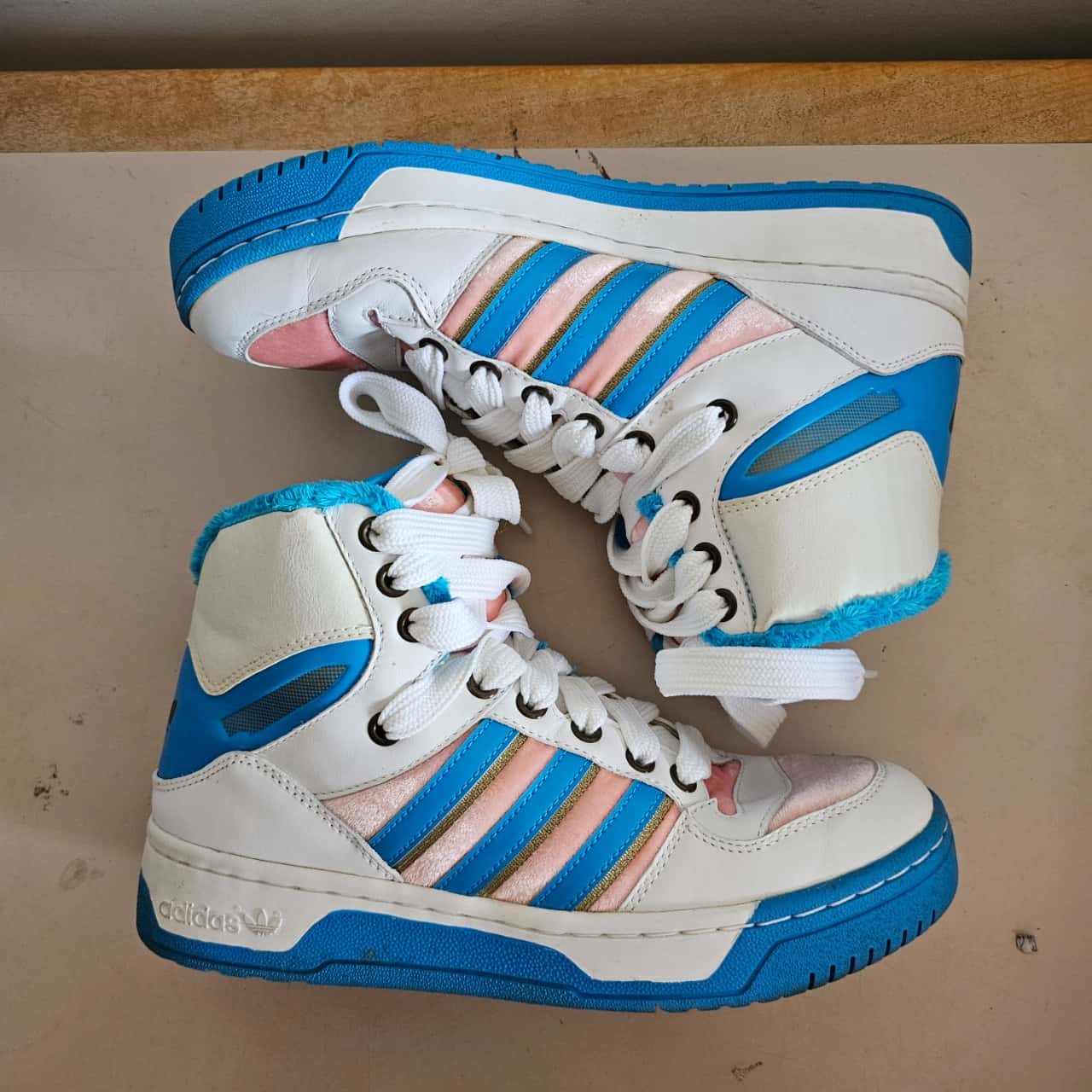 adidas gazelle silver green womens Adidas Superstar XLG Mid Vintage White Black – Puffer Reds