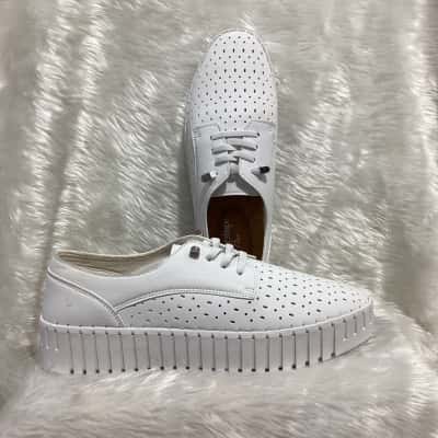 Taking Shape Womens  Size 41 White 