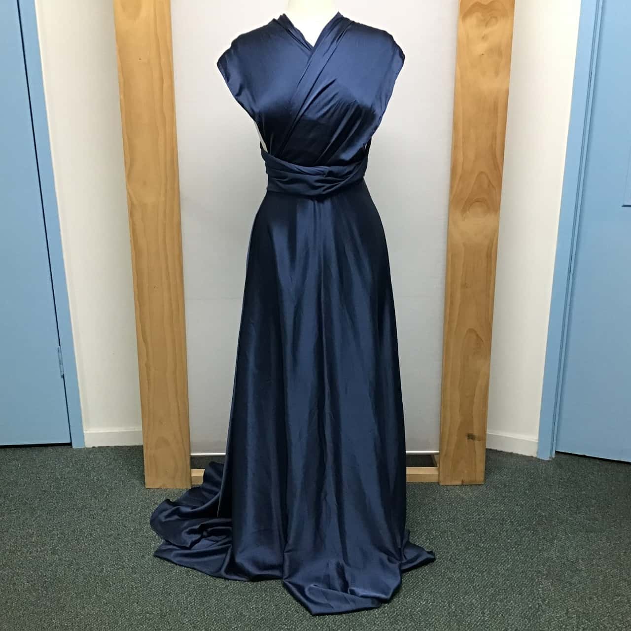 Angel Biba, Navy blue satin infinity dress, Size 6 8, NWT, RRP 69.95(s)