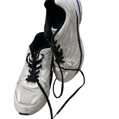 Crane Mens  Size 9/42 White running shoes