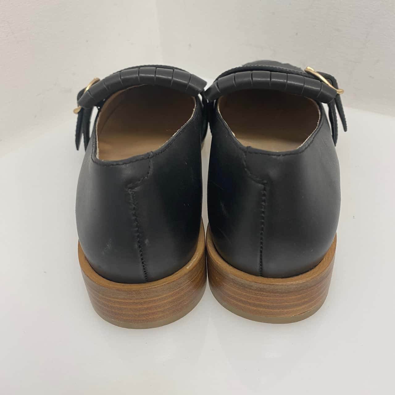 loafer mia