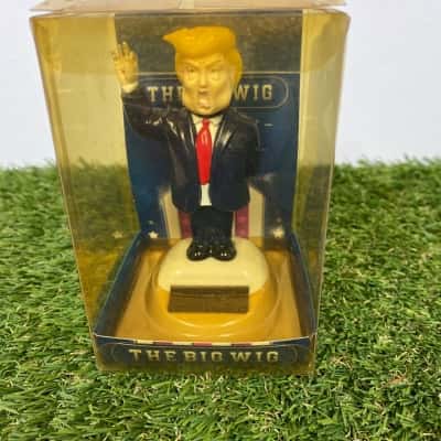 Trump the big wig solar novelty