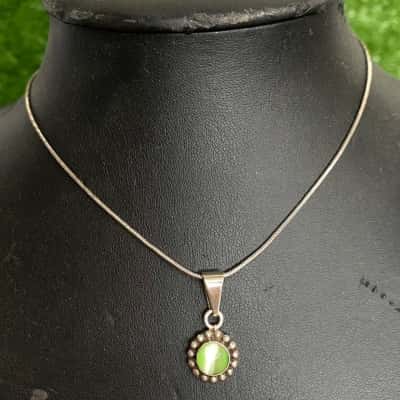 Sterling Silver Green Pendant Necklace (Stamped 925)