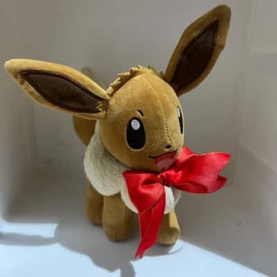 Pokémon's Eevee Plushie