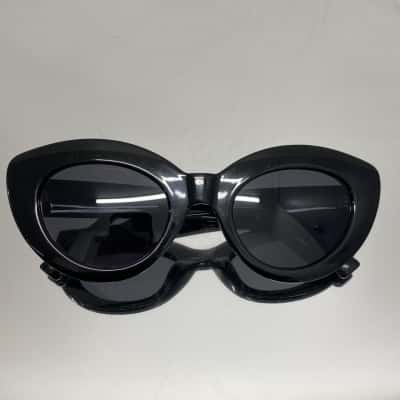  Women’s Black Barcs Sunglasses 