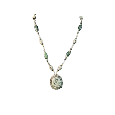  Womens Boho chunky Beaded Necklace with stone pendant Green / Silver / White 