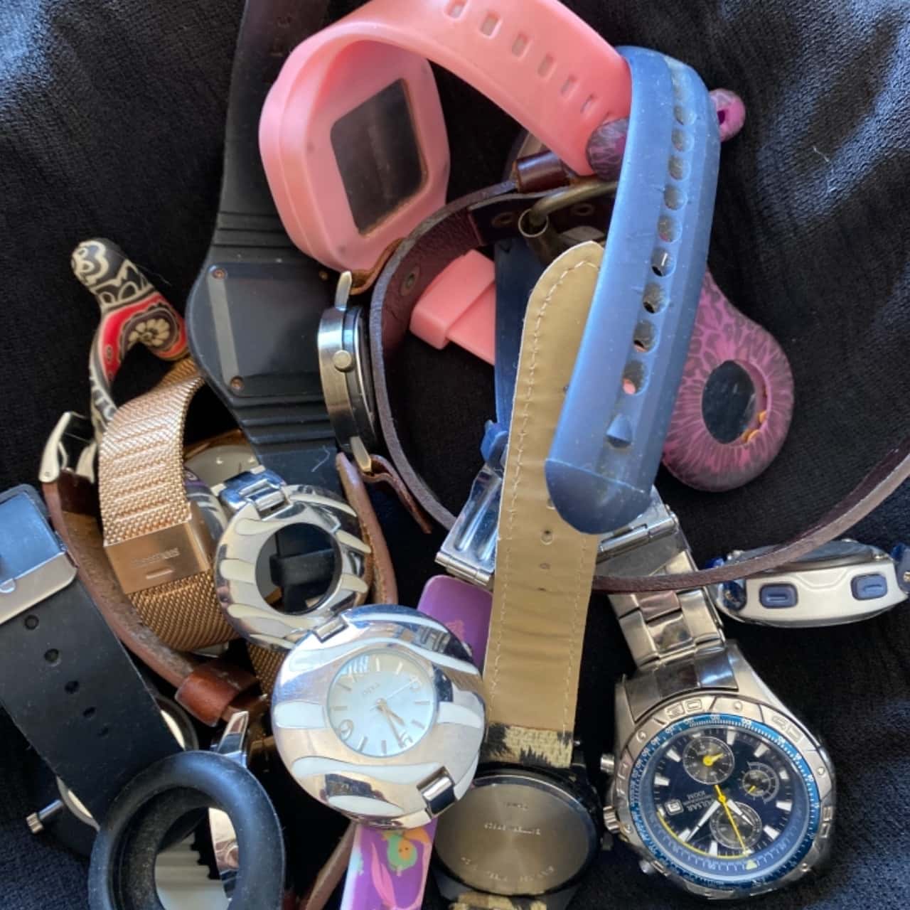 Lot of untested / broken watches and watch accessories We main image 3