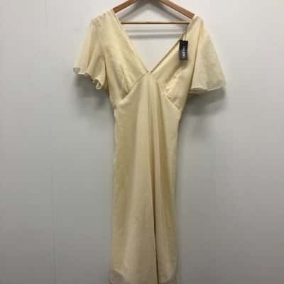 Boohoo Womens  Size 14 ~Cream BNWT