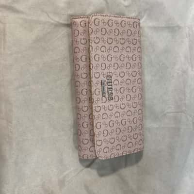 Guess Womens clutch wallet 