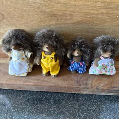 Sylvanian Families Hedgehog Family(B21)
