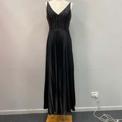 Liz Jordan Womens  Size 8 Maxi Pleated Dress Black  / Silver 