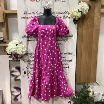 Princess Highway Brand! NWOT PINK POLKA DOT PATTERN SHORT PUFF SLEEVE BACK PANEL CUY-OUT DRESS! Womens  Size 10 Midi Dress / Off The Shoulder Dress Pattern / Pink  / Polka Dot / White 