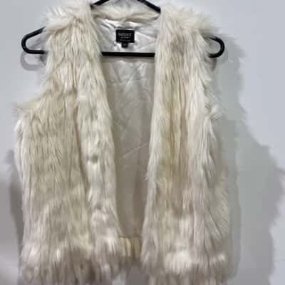 Bardot Junior Faux Fur White Vest Size 14  