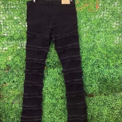 MNMI  Womens  Size 33 Straight Leg Jeans Black  