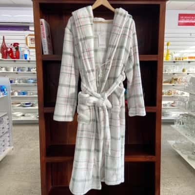 Soho Womens  Size S Green / Pink  / White  robe 