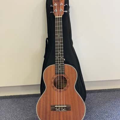 Ukulele Cane Hricane