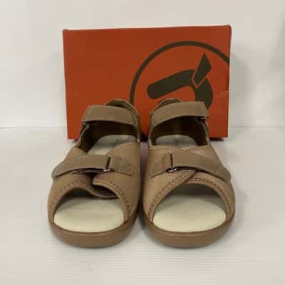  Propet Womens Shoes - Size 11 Brand New RRP $217