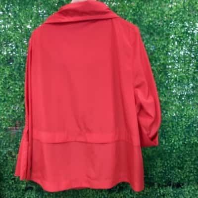 Maggie T Womens  Size 2 Anorak Red 