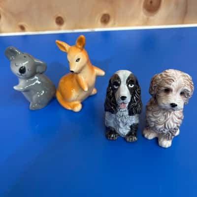 X2 sets of novelty salt & pepper shakers 