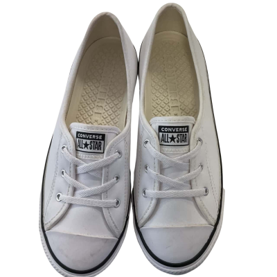 Converse Womens  Size 7 Flats White 