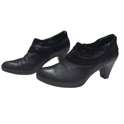 Ziera Womens  Size 41 Black Boots