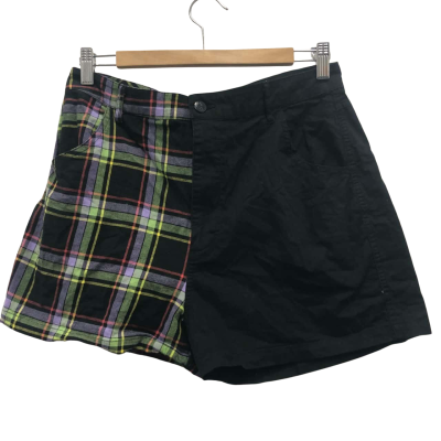 Dangerfield Womens  Size 12 Black Shorts  / Checked / Green / Red 