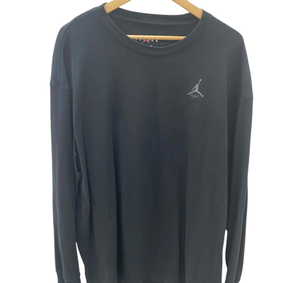 Jordan Mens  Size XXL Black  long sleeve top