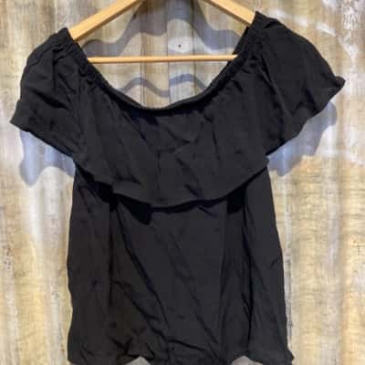 Cotton On Womens  Size S Off-the-shoulder Top Black  