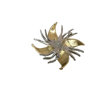  Floral Gold Tone Brooch Approx 5 x 5cm As is