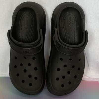 Crocs Womens  Size 7W/5M Black Clog