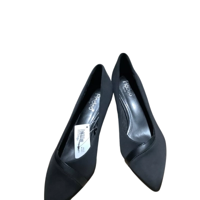 BNWT Fladeo Womens Size 37 Heels Black  