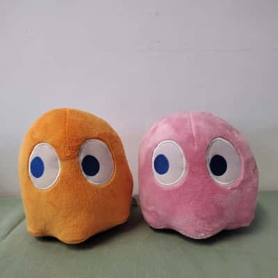 PAC-MAN Ghosts Plush Set (Blinky & Pinky) – Official Merchandise – BANDAI NAMCO