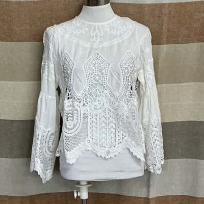  Womens  Size 8 Long Sleeve Top White 