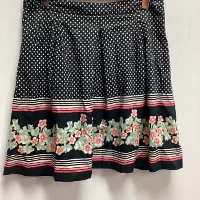 Revival Womens  Size 12 Mini Skirt (e)