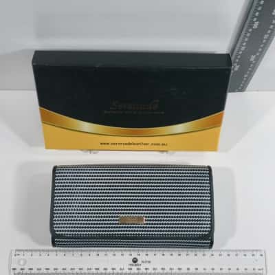 Serenade Womens Black White Purse As New PreOwned 