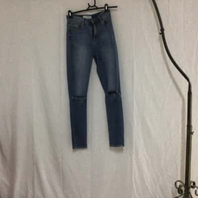 Country Road Womens  Size 6 Distressed Jeans Blue 