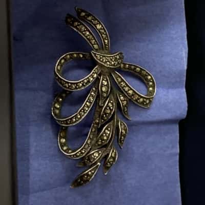 Vintage marcasite brooch 