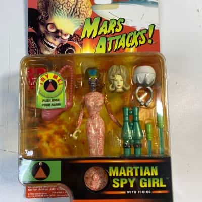 Mars Attack! Martian Spy Girl