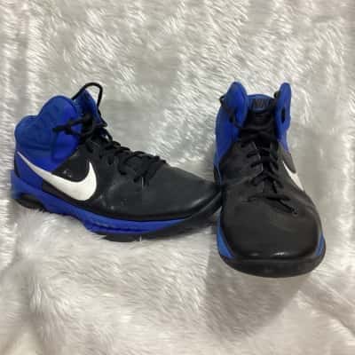 Nike Mens  Size 10 Black  / Blue / White 
