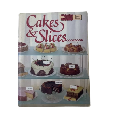 The Australian Women’s Weekly Cakes & Slices Cookbook