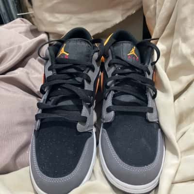 Nike Air Jordan Kids  Size 7 Shoes Black  / Grey / Orange 