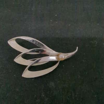  Womens Brooch 