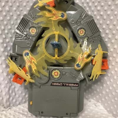 Hot Wheels Throwback Fireball Crash 2017 FTC95 Motorized Launcher